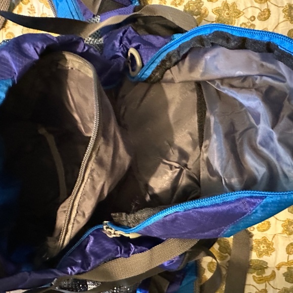 Backpacking pack - Picture 6 of 7